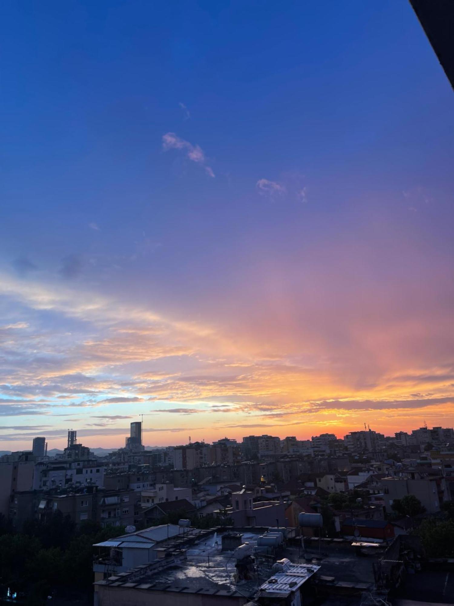 Anna'S Apartment 2 티라나 외부 사진